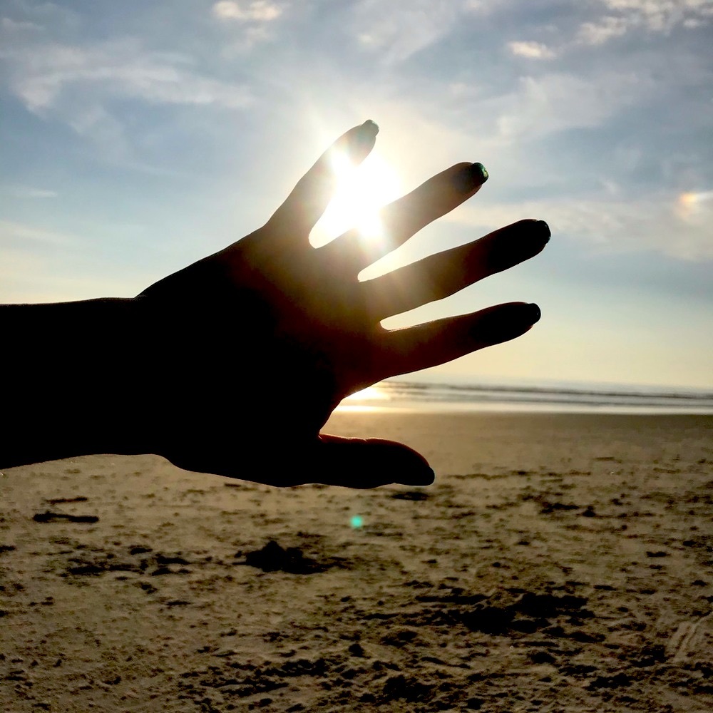 𝐌𝐞𝐞𝐭 𝐂𝐡𝐫𝐢𝐬𝐬𝐲💜🩷🧡💛🪐 - Picture 5 of 6